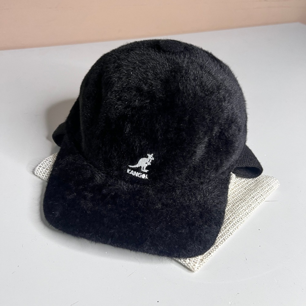 Kangol Shavora Earlap Spacecap Black Angora‎ Fur Winter Hat K3108ST Small